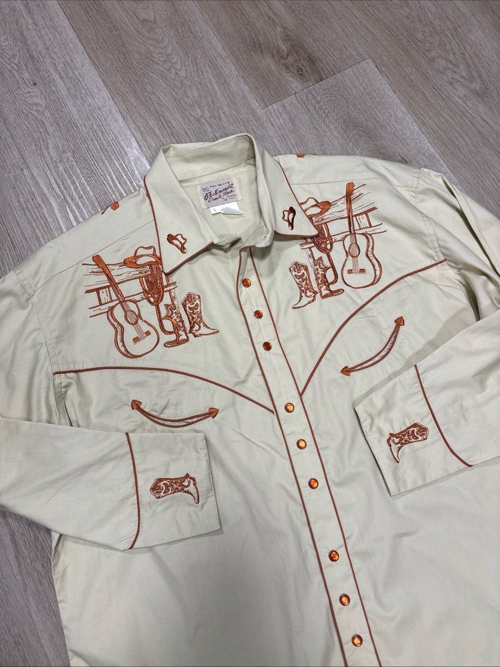 Rockmount Ranch Wear Shirt Mens Color Beige Cowboy Embroidered Western Snap SZ L